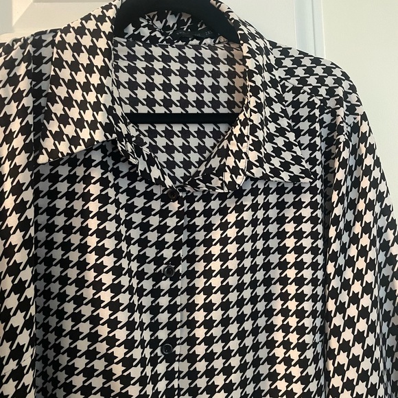 Black and White Houndstooth Women's Top - Picture 4 of 6